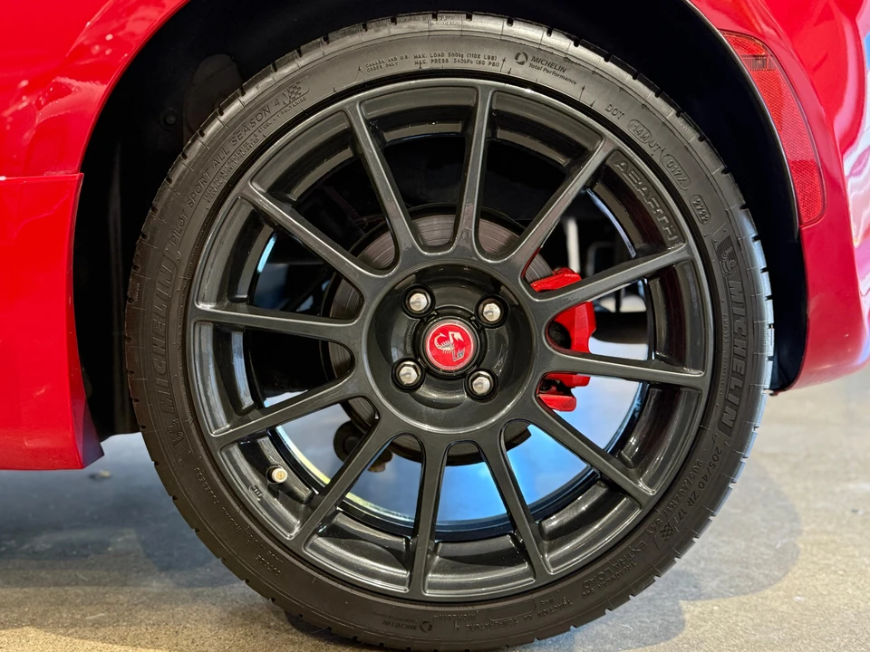 2013 Fiat Abarth 500 - Image 29 of 31
