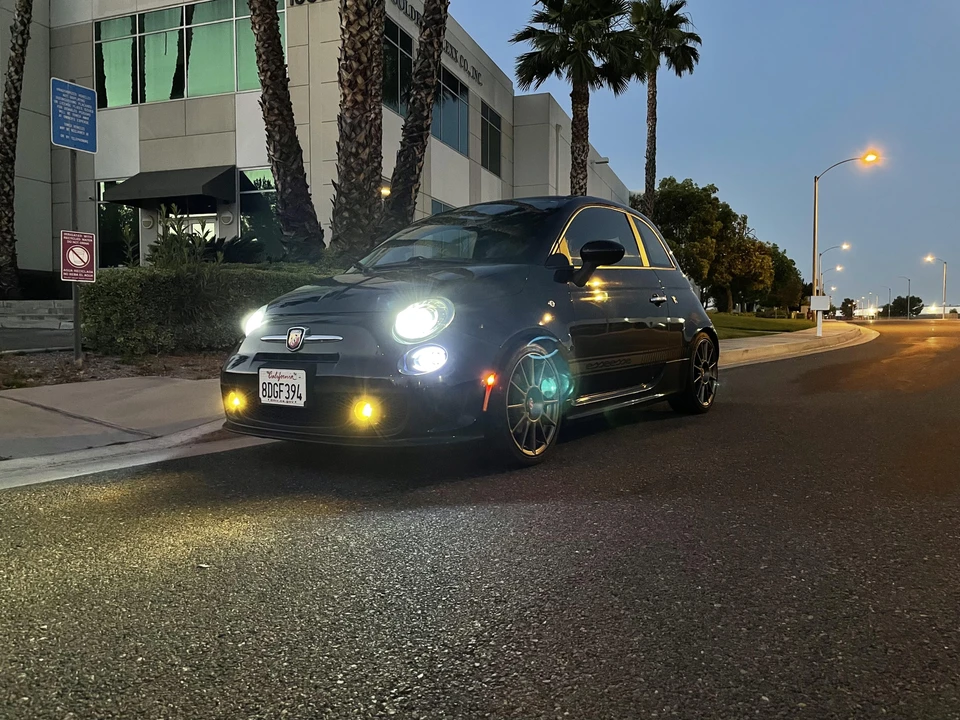 2013 Fiat Abarth 500 - Image 9 of 31