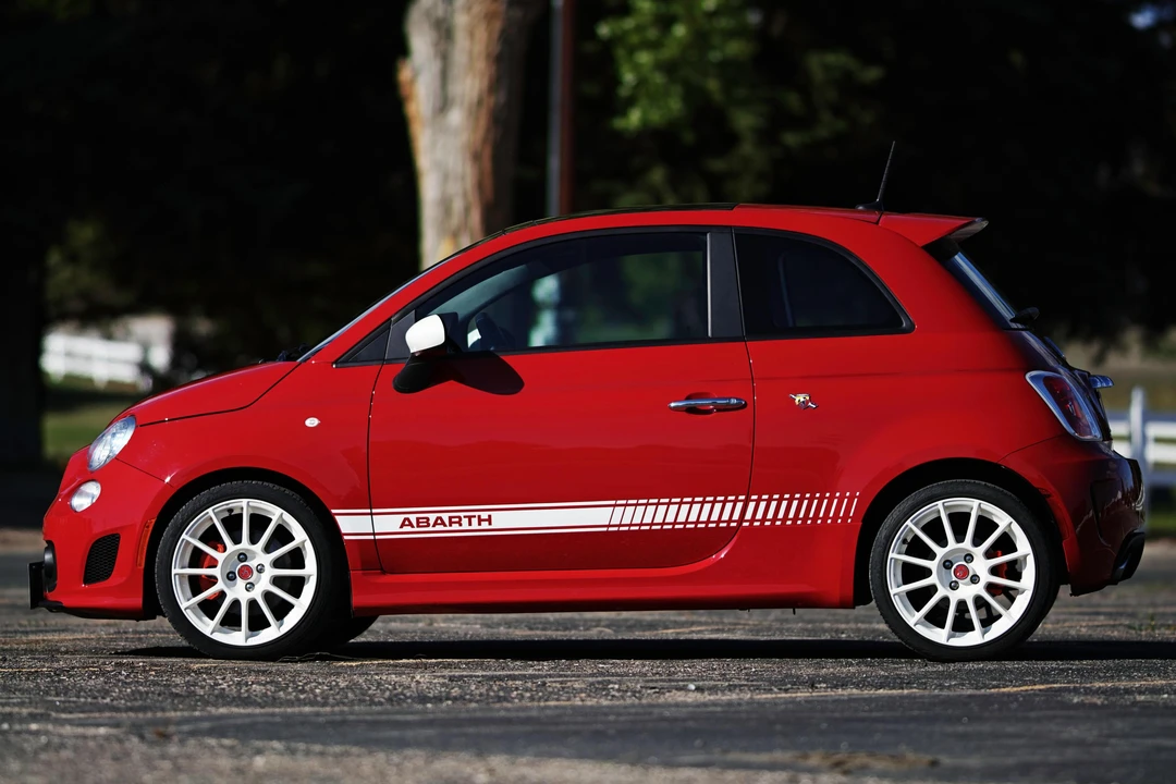 2013 Fiat Abarth 500 - Image 3 of 31