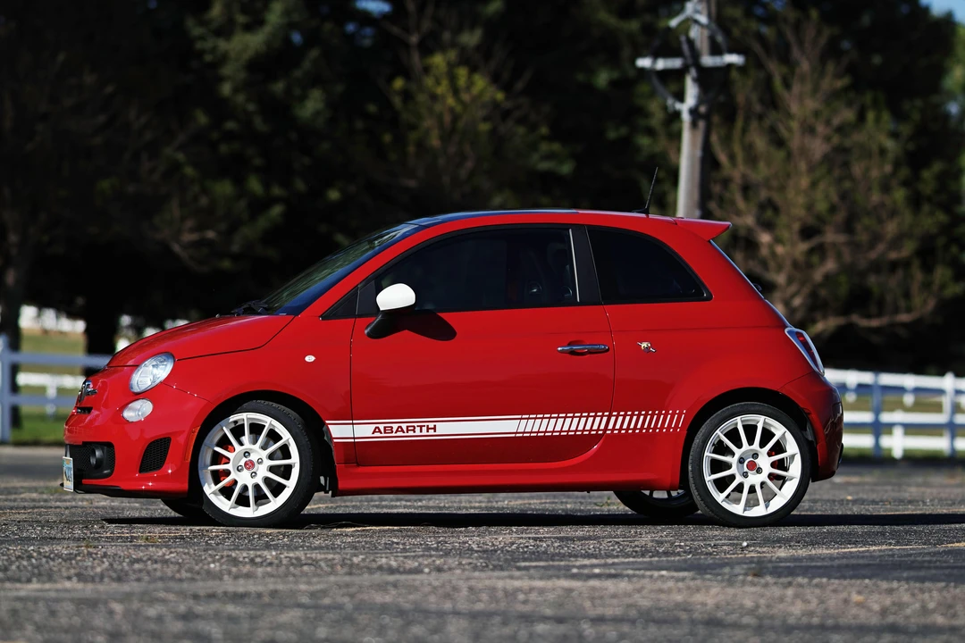 2013 Fiat Abarth 500 - Image 8 of 31