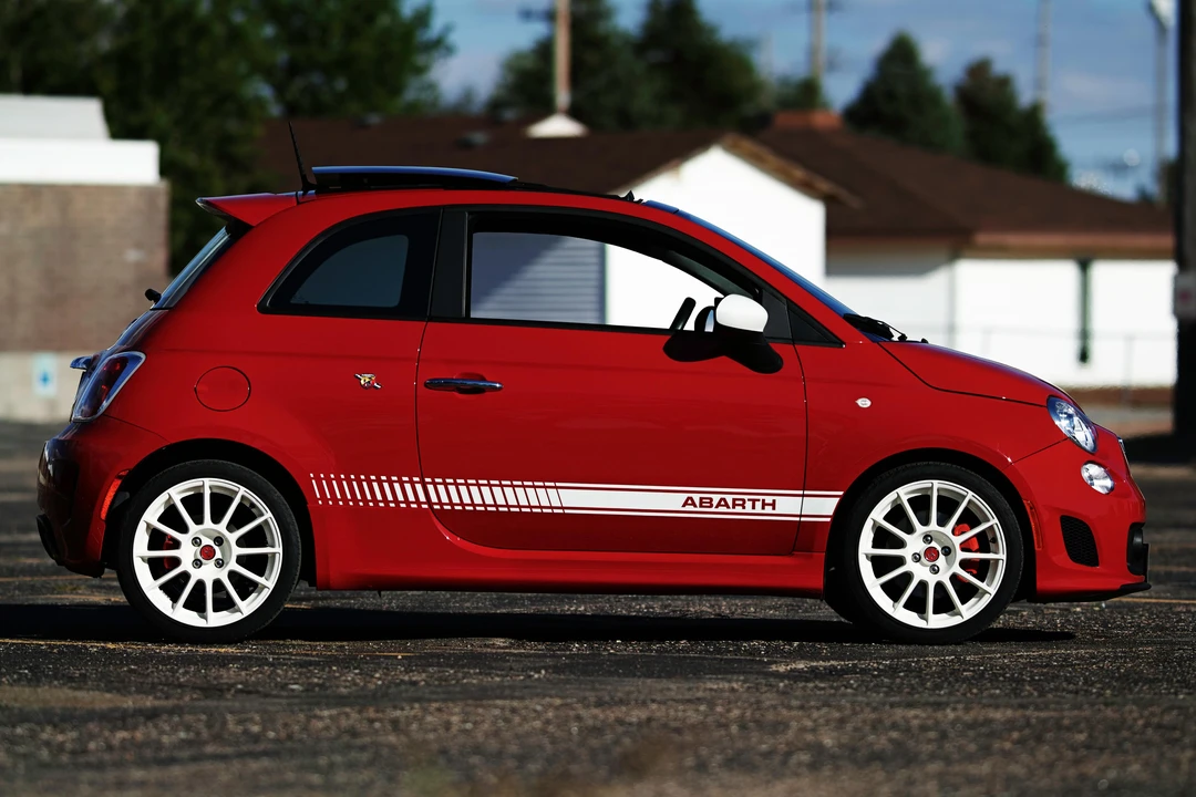 2013 Fiat Abarth 500 - Image 11 of 31