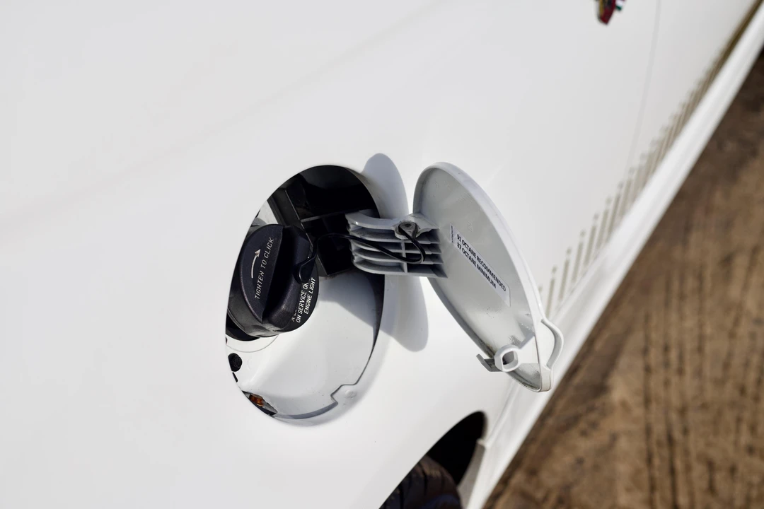 2013 Fiat Abarth 500 - Image 23 of 31