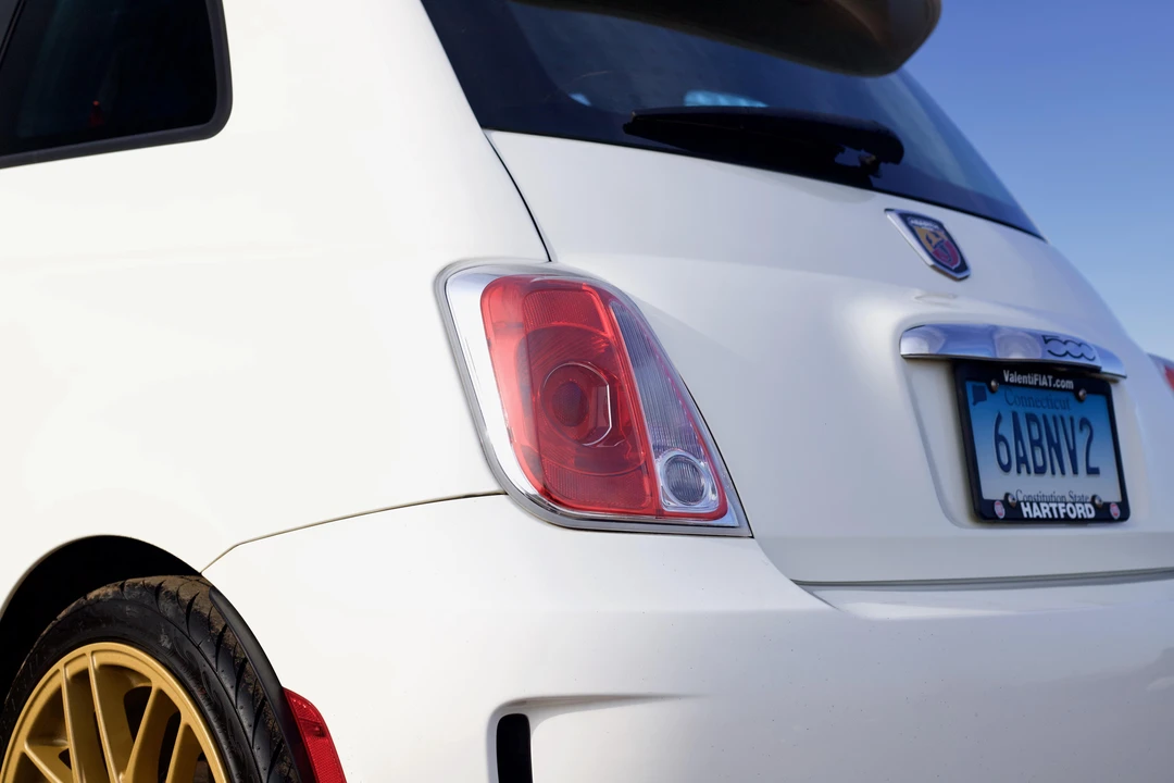 2013 Fiat Abarth 500 - Image 19 of 31