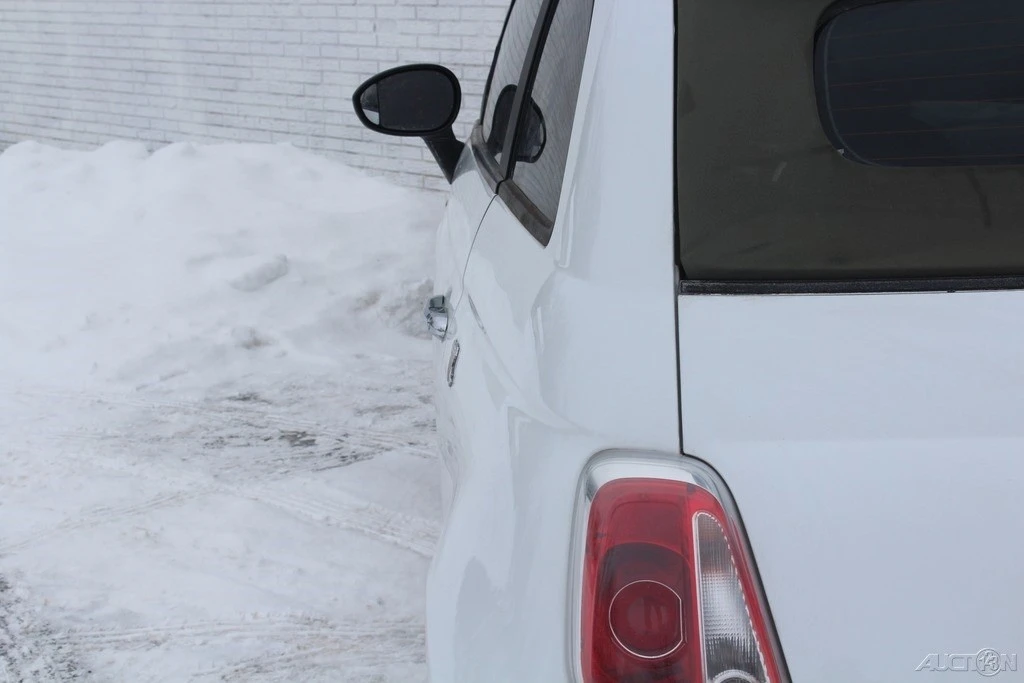 2013 Fiat Abarth 500 - Image 8 of 21