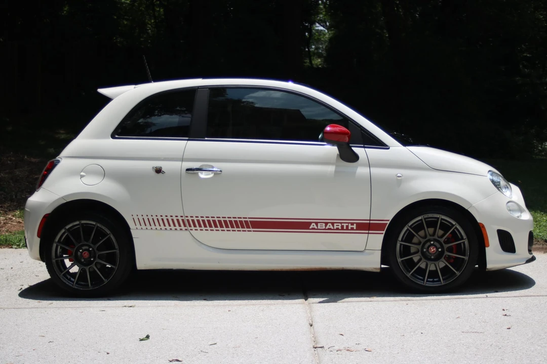2013 Fiat Abarth 500 - Image 11 of 31