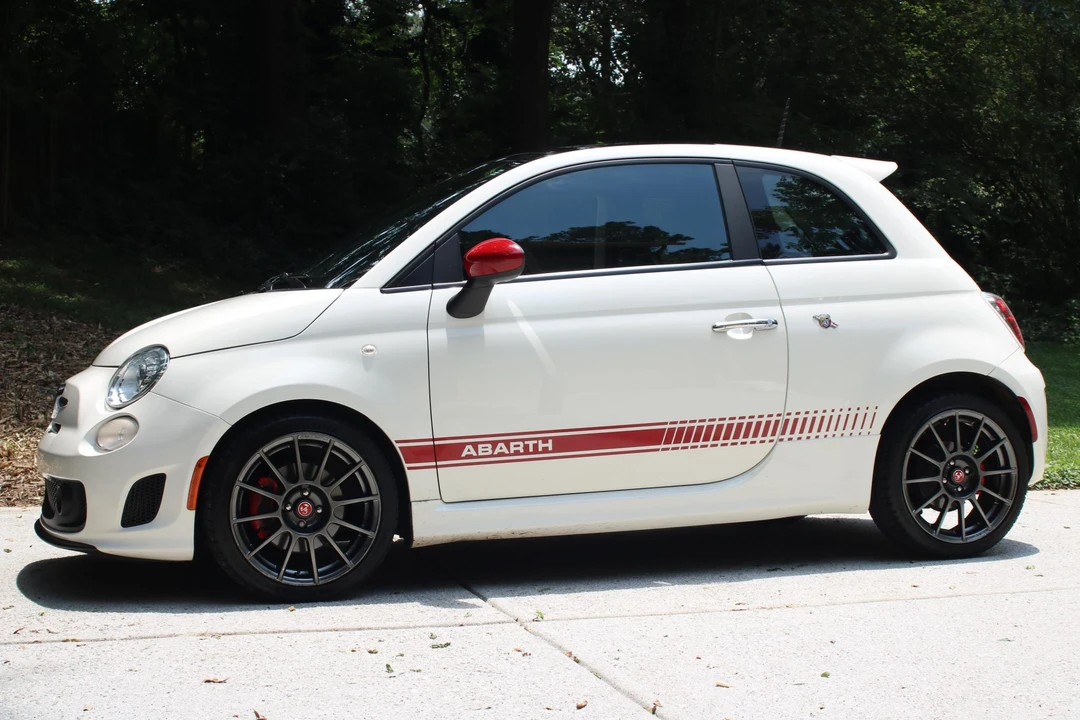 2013 Fiat Abarth 500 - Image 22 of 31
