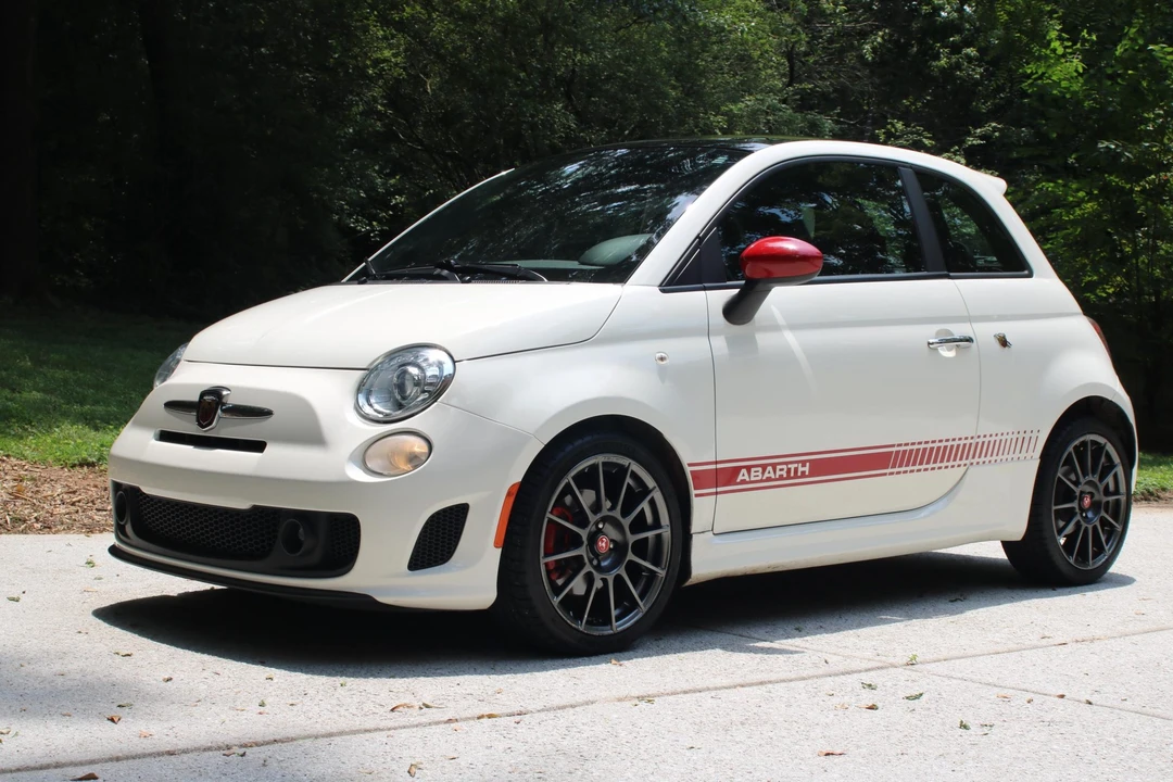 2013 Fiat Abarth 500 - Image 3 of 31