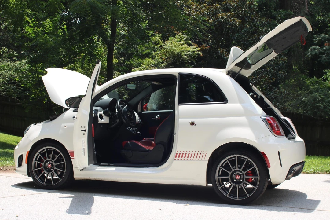 2013 Fiat Abarth 500 - Image 24 of 31