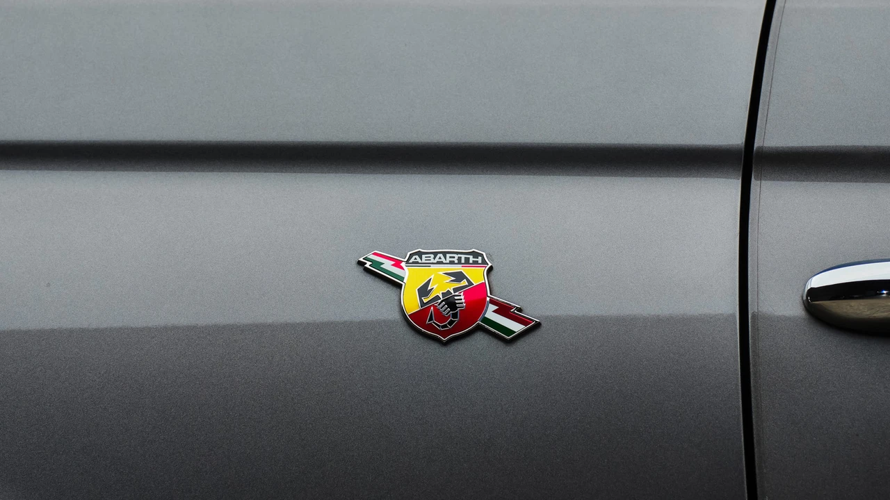 2013 Fiat Abarth 500 - Image 30 of 31