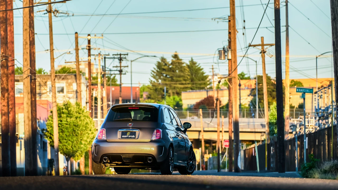 2013 Fiat Abarth 500 - Image 10 of 31