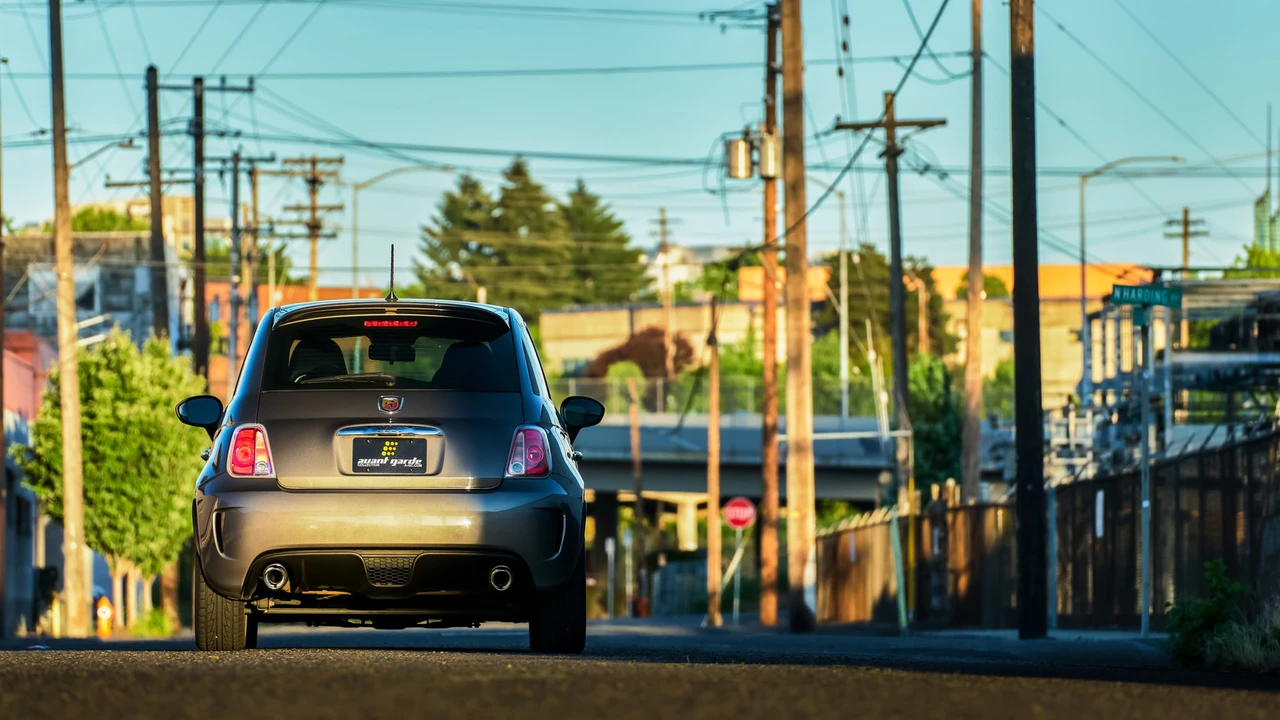 2013 Fiat Abarth 500 - Image 6 of 31