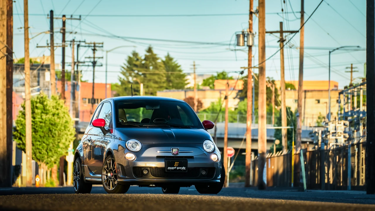 2013 Fiat Abarth 500 - Image 3 of 31
