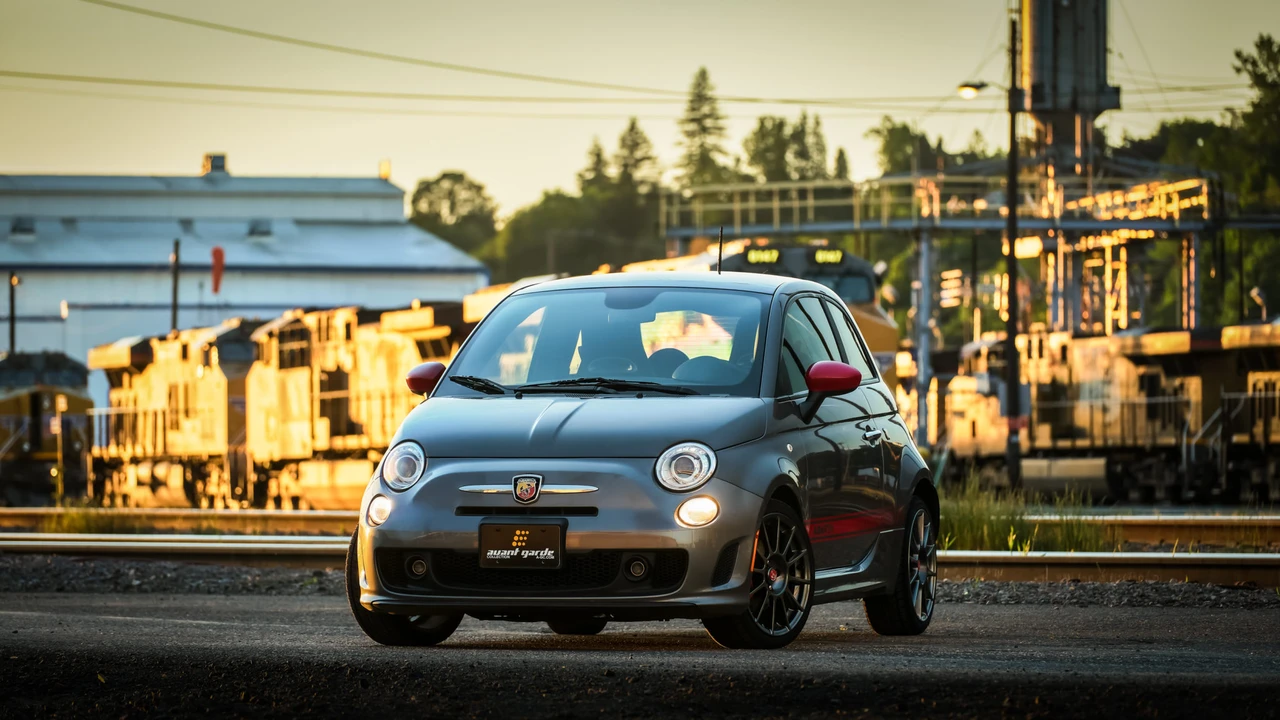 2013 Fiat Abarth 500 - Image 2 of 31