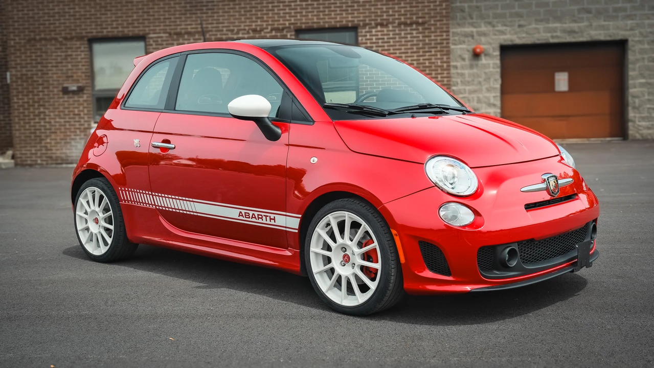 2013 Fiat Abarth 500 - Image 8 of 31