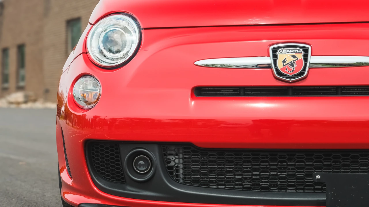 2013 Fiat Abarth 500 - Image 15 of 31