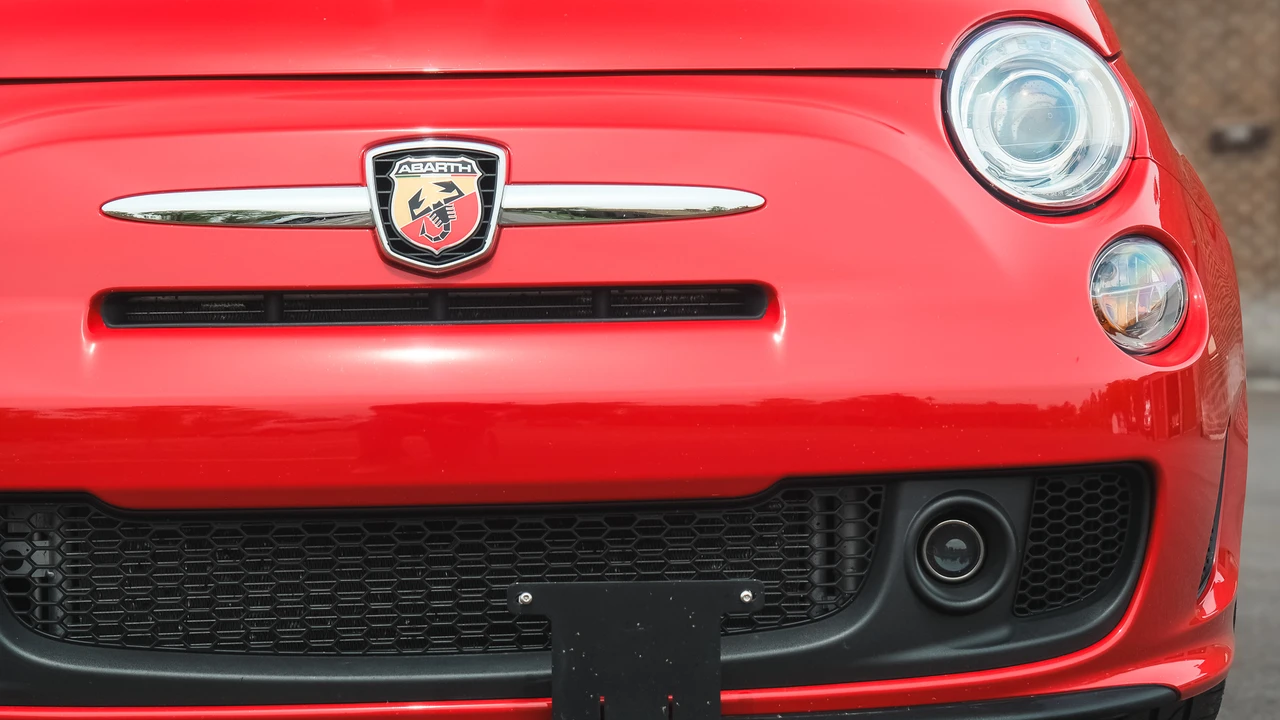 2013 Fiat Abarth 500 - Image 16 of 31