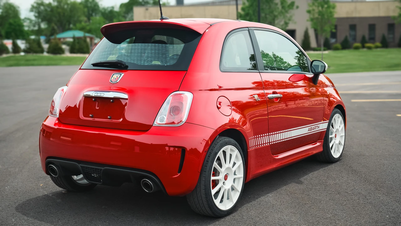 2013 Fiat Abarth 500 - Image 5 of 31