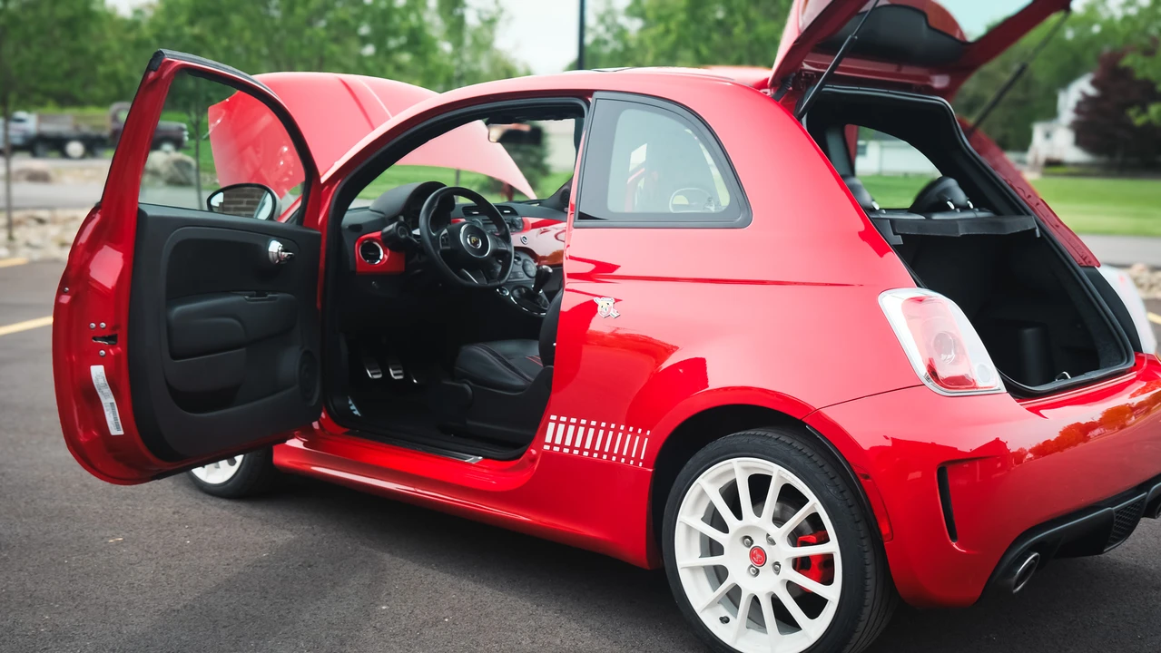 2013 Fiat Abarth 500 - Image 30 of 31