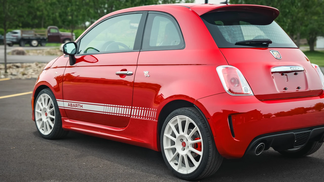 2013 Fiat Abarth 500 - Image 13 of 31
