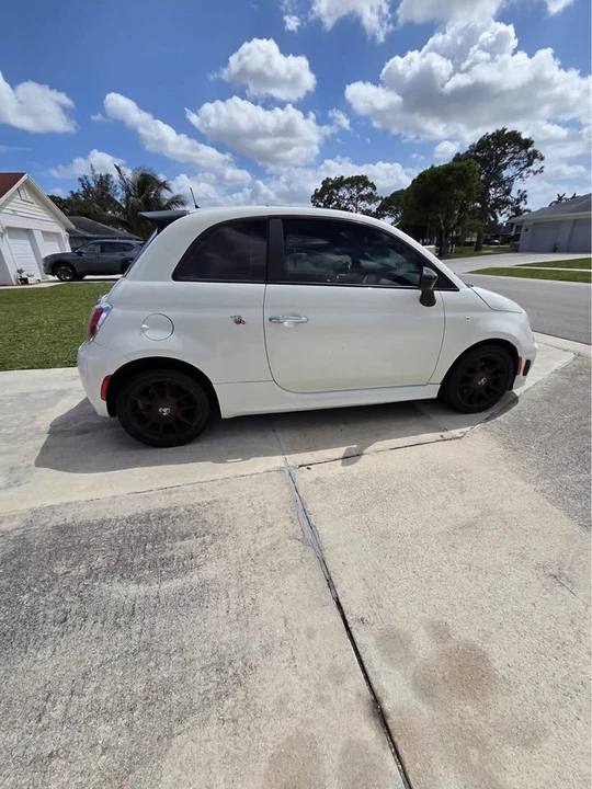 2013 Fiat Abarth 500 - Image 9 of 11