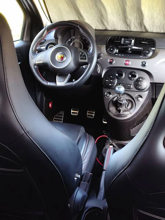 2013 Fiat Abarth 500 - Image 13 of 21