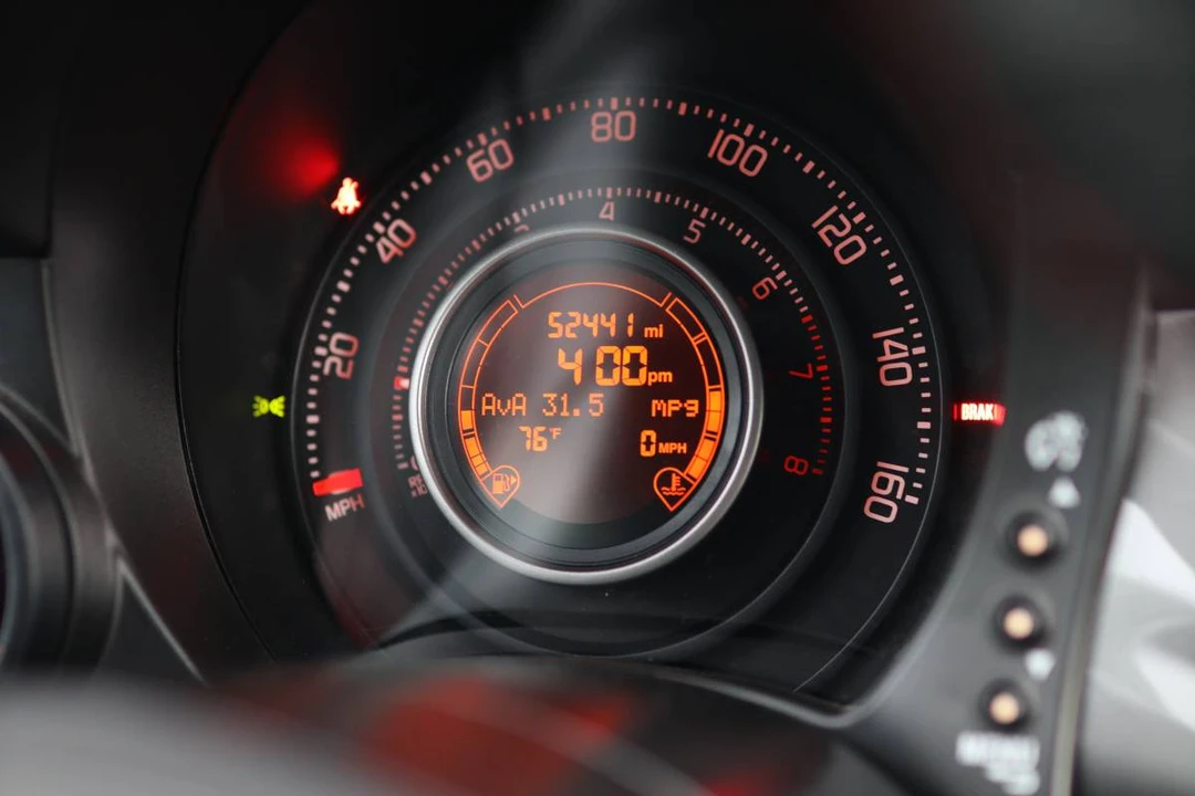2013 Fiat Abarth 500 - Image 14 of 23