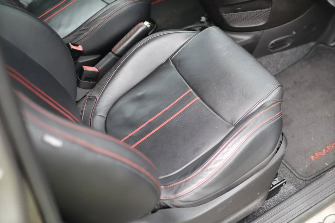 2013 Fiat Abarth 500 - Image 20 of 23