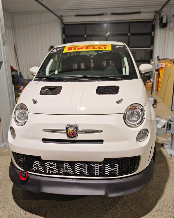 2013 Fiat Abarth 500 - Image 8 of 31