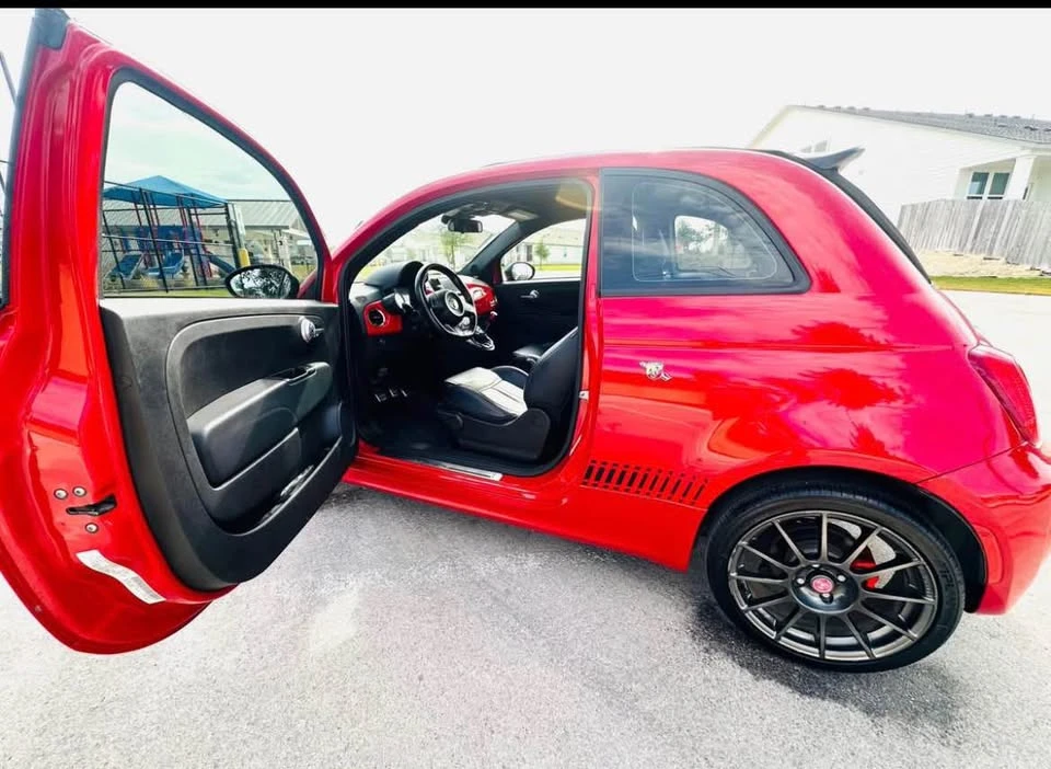 2013 Fiat Abarth 500 - Image 9 of 20