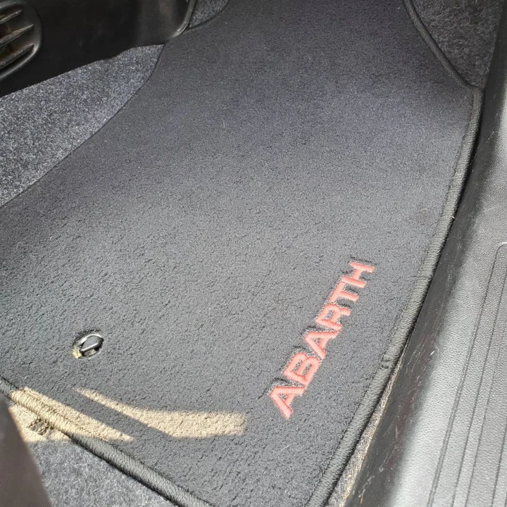 2013 Fiat Abarth 500 - Image 6 of 22