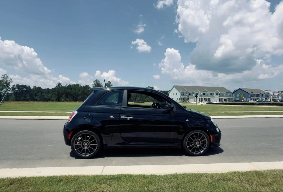 2013 Fiat Abarth 500 - Image 2 of 20