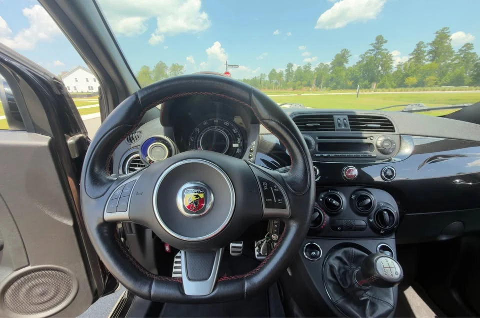 2013 Fiat Abarth 500 - Image 10 of 20