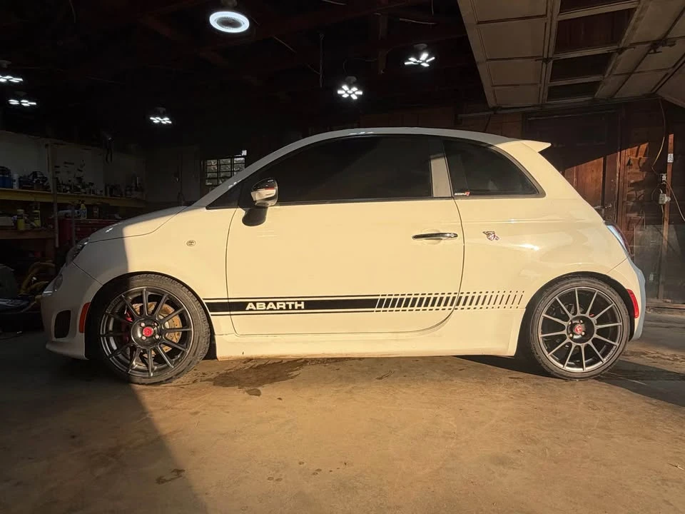 2013 Fiat Abarth 500 - Image 2 of 13