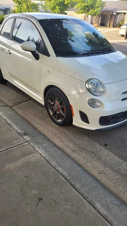 2013 Fiat Abarth 500 - Image 3 of 8