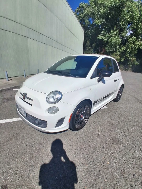 2013 Fiat Abarth 500 - Image 2 of 18