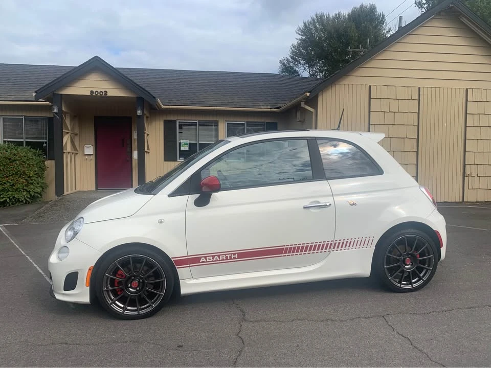2013 Fiat Abarth 500 - Image 2 of 12