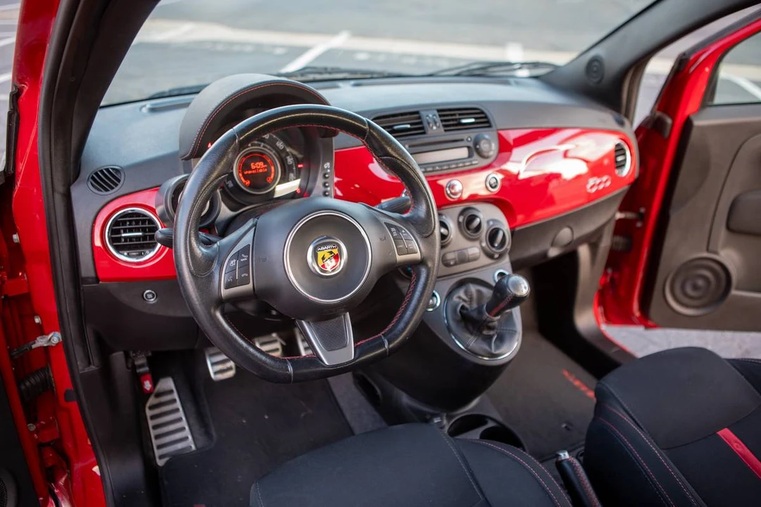 2013 Fiat Abarth 500 - Image 9 of 11