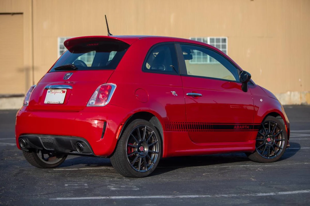 2013 Fiat Abarth 500 - Image 6 of 11