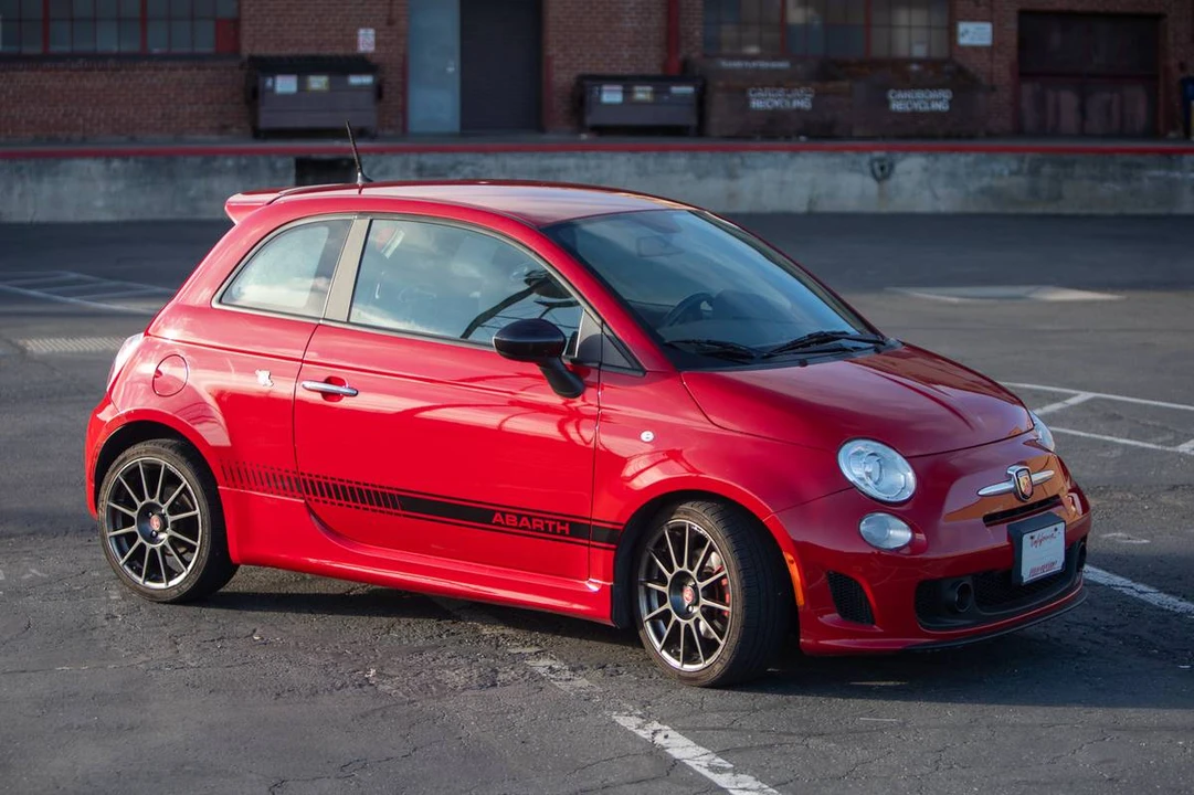 2013 Fiat Abarth 500 - Image 7 of 11