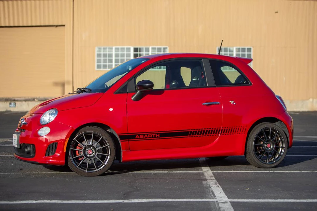2013 Fiat Abarth 500 - Image 8 of 11