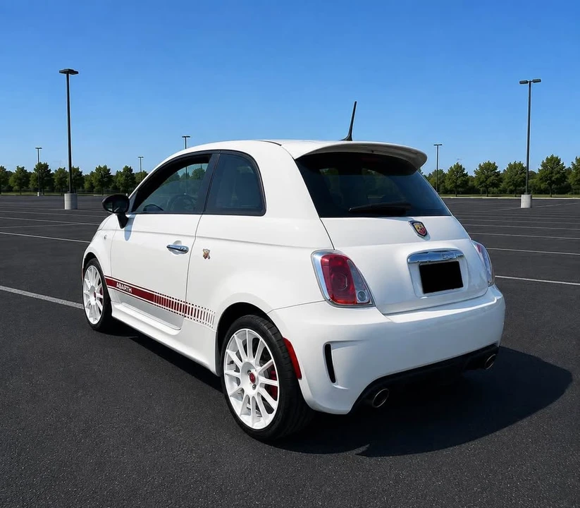 2013 Fiat Abarth 500 - Image 2 of 5