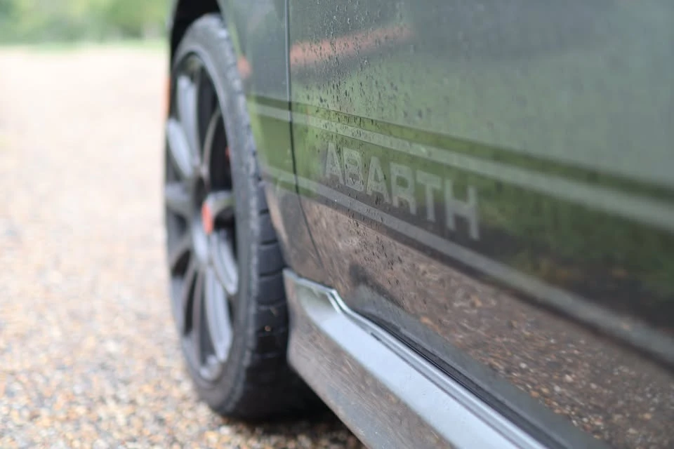 2013 Fiat Abarth 500 - Image 8 of 20