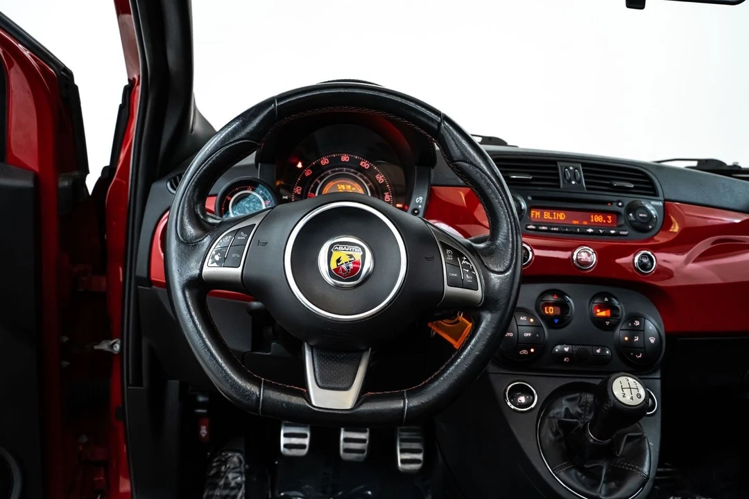 2013 Fiat Abarth 500 - Image 29 of 31