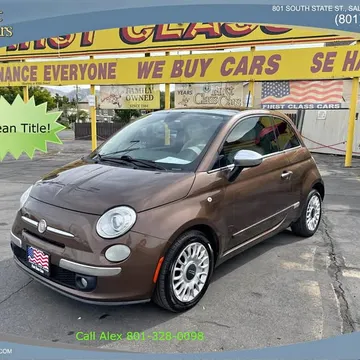 2013 Fiat 500 Lounge Hatchback