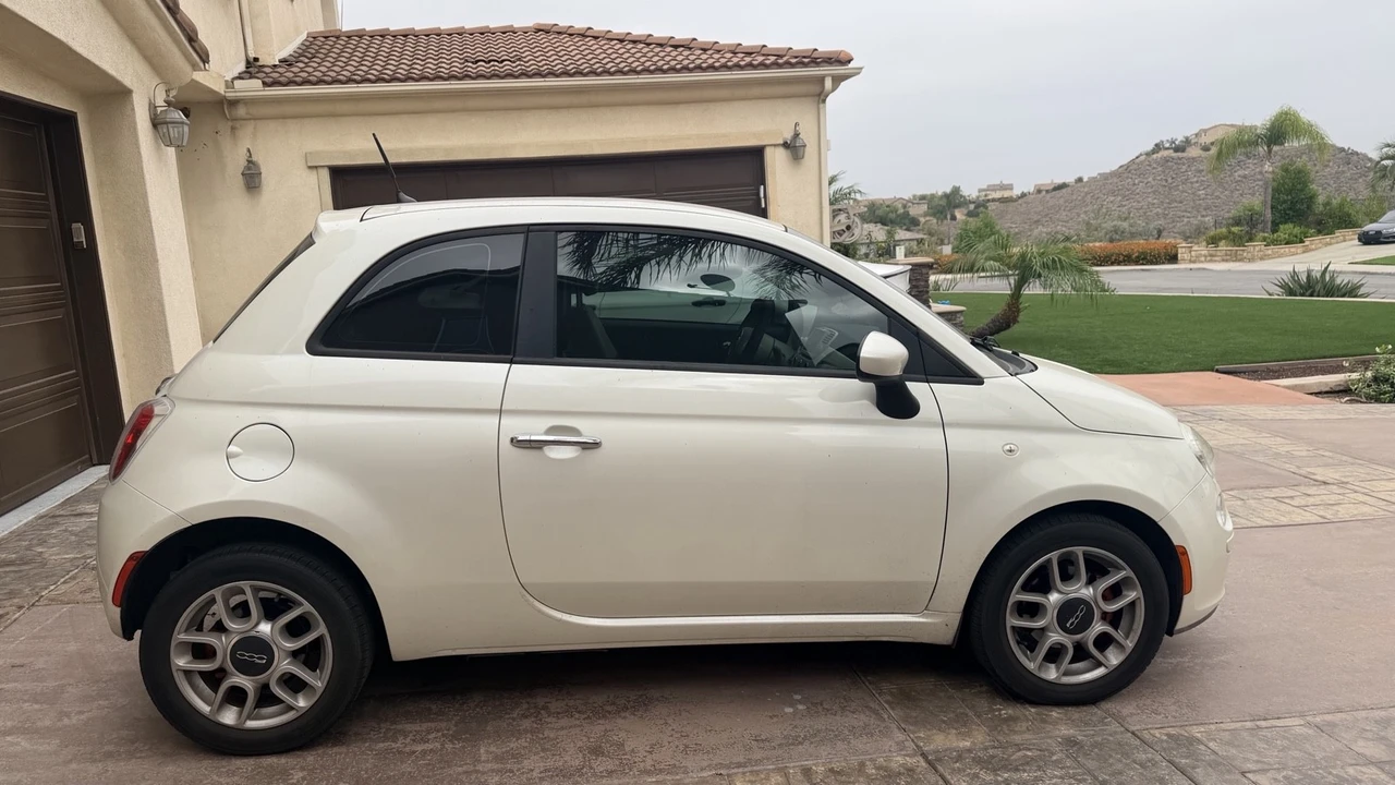 2013 Fiat 500 - Image 4 of 10