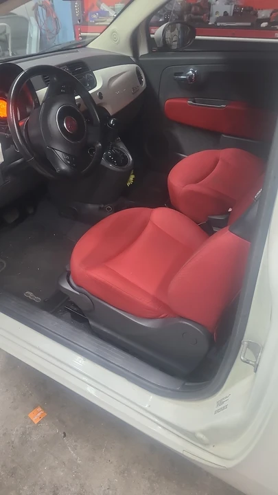 2013 Fiat 500 - Image 13 of 15