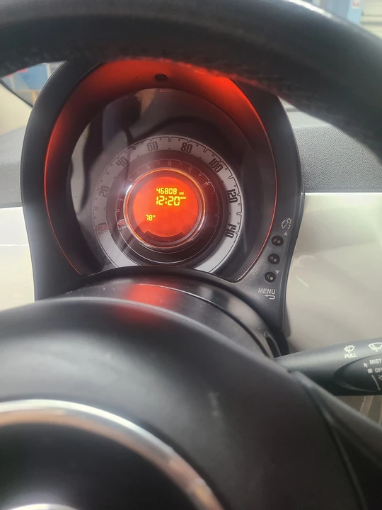 2013 Fiat 500 - Image 11 of 15