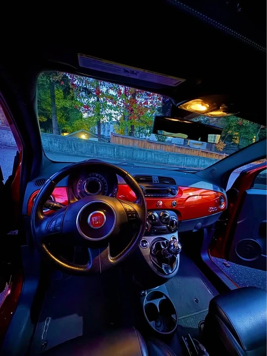2013 Fiat 500 - Image 9 of 14