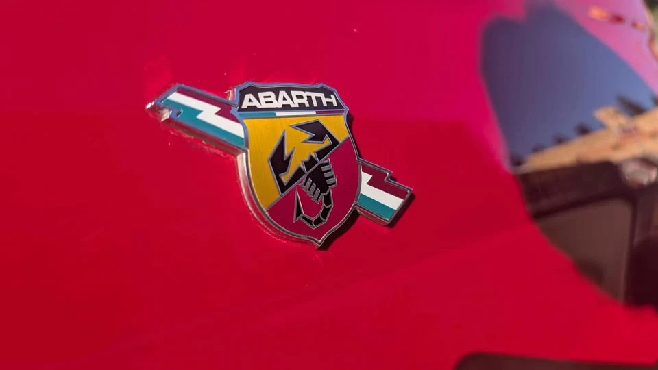 2013 Fiat Abarth 500 - Image 16 of 20