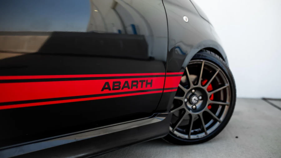 2013 Fiat Abarth 500 - Image 5 of 10